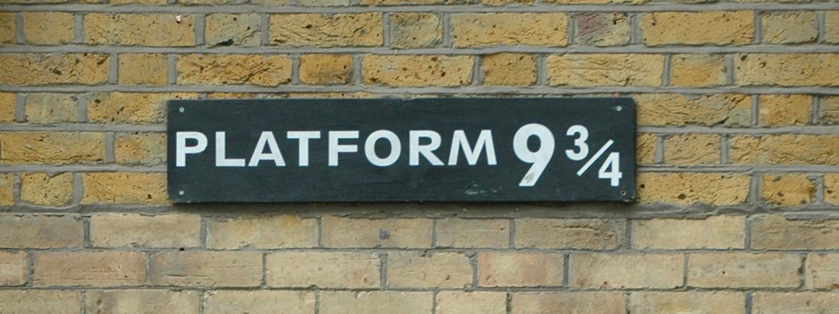 platform 9 and 3 4 1444818 e1541693999163 - Voici comment regarder TOUS les Harry Potter sur Netflix où que vous soyez